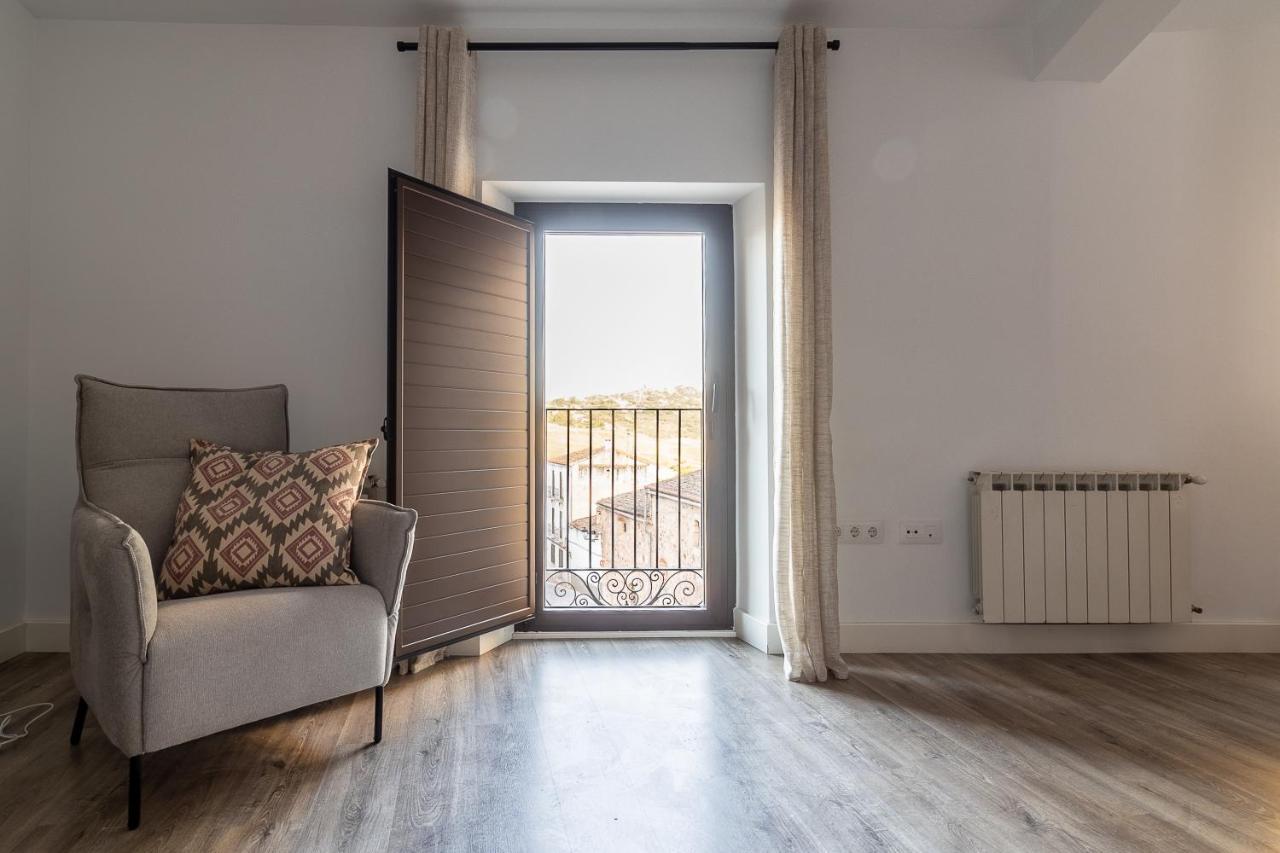 Apartamentos El Patio Plaza Santa Clara Caces Eksteriør billede